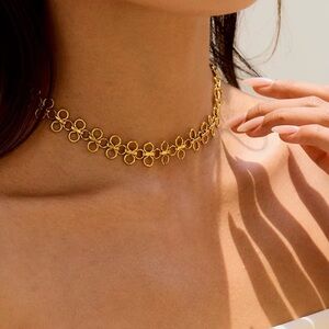 18K Gold Plated Floral Choker Necklace